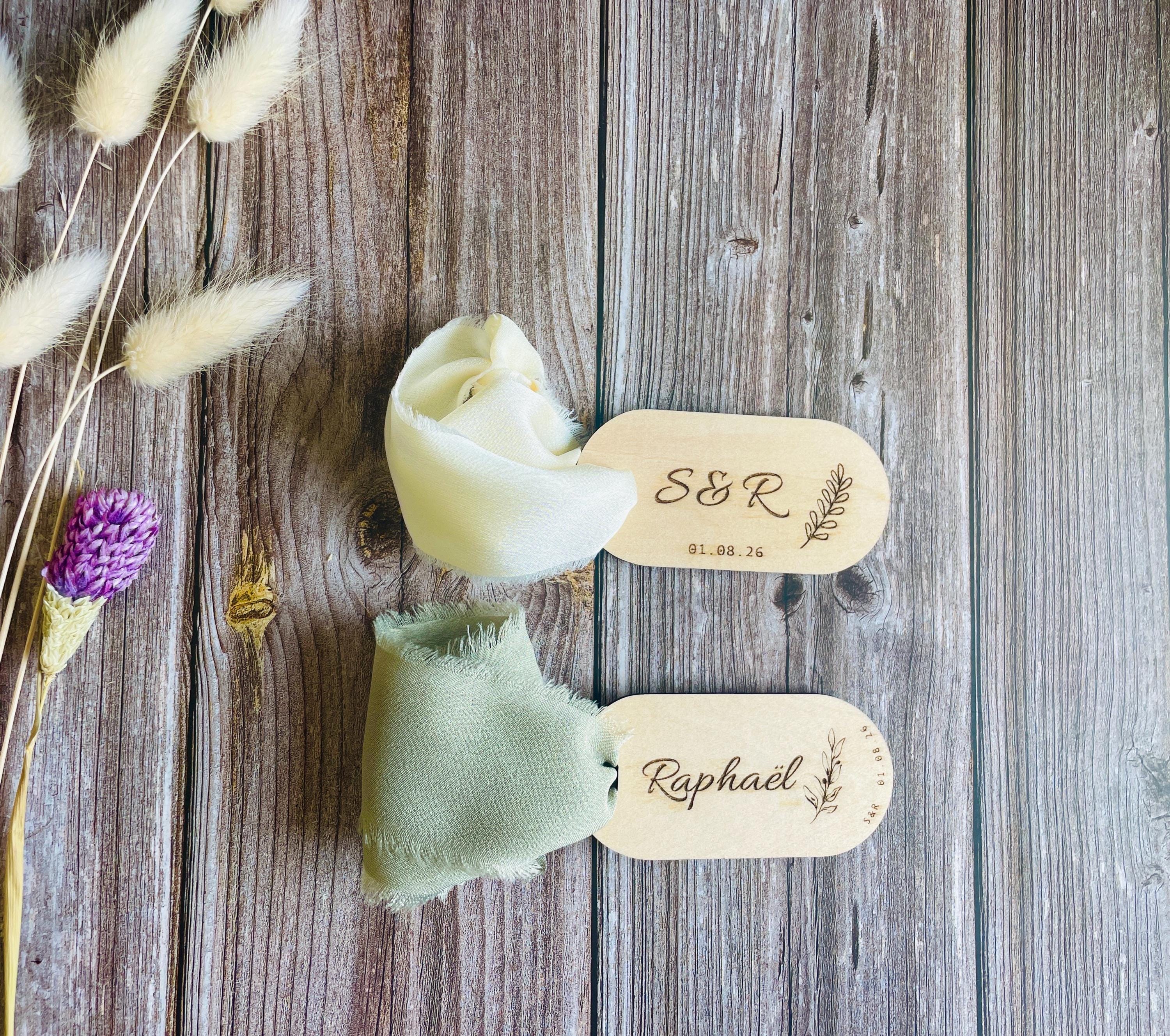 Étiquettes/Marque places en bois personnalisée,décoration mariage,baptême,anniversaire