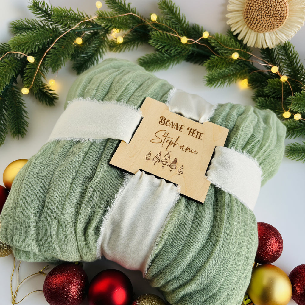 Étiquette cadeau en bois personnalisée