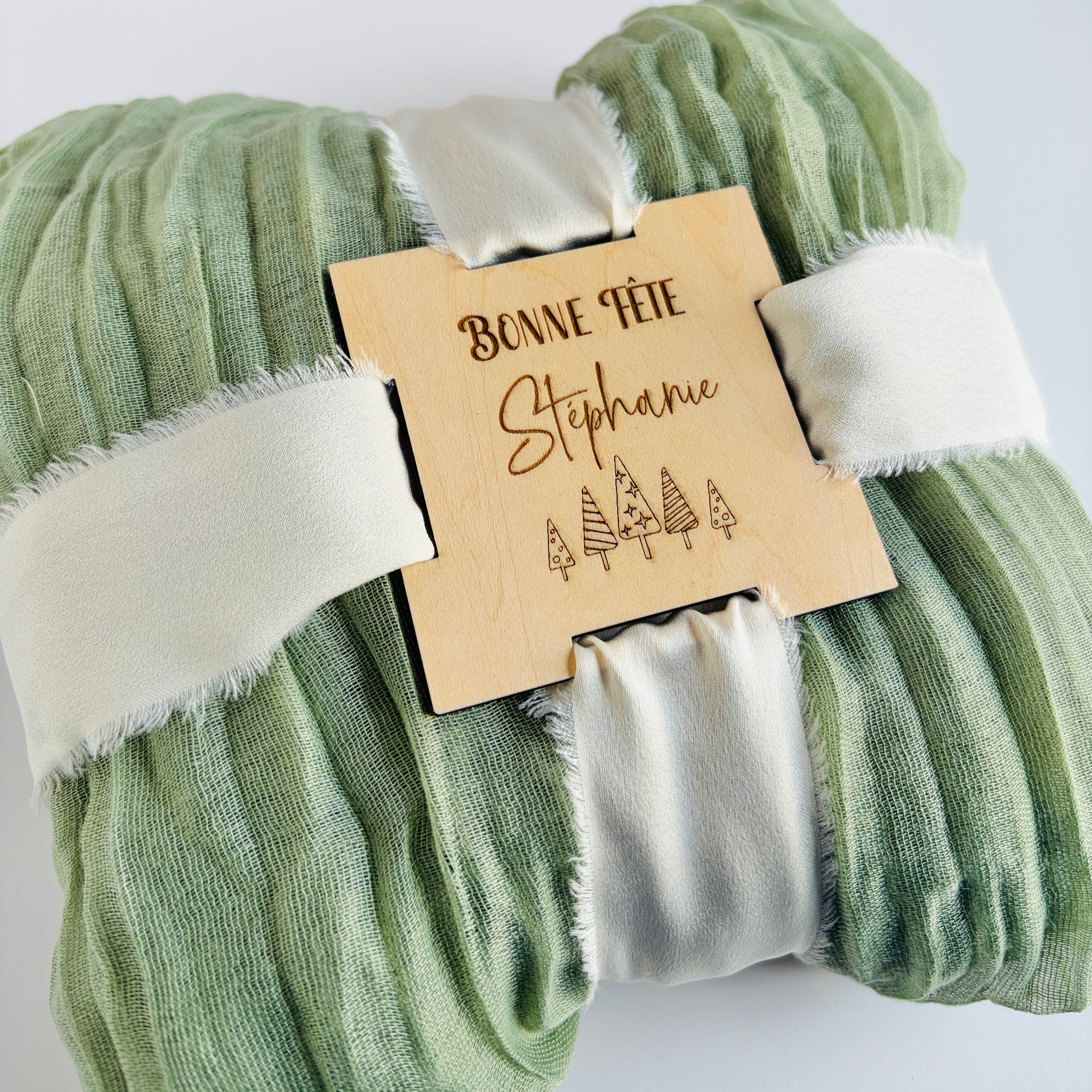 Étiquette cadeau en bois personnalisée
