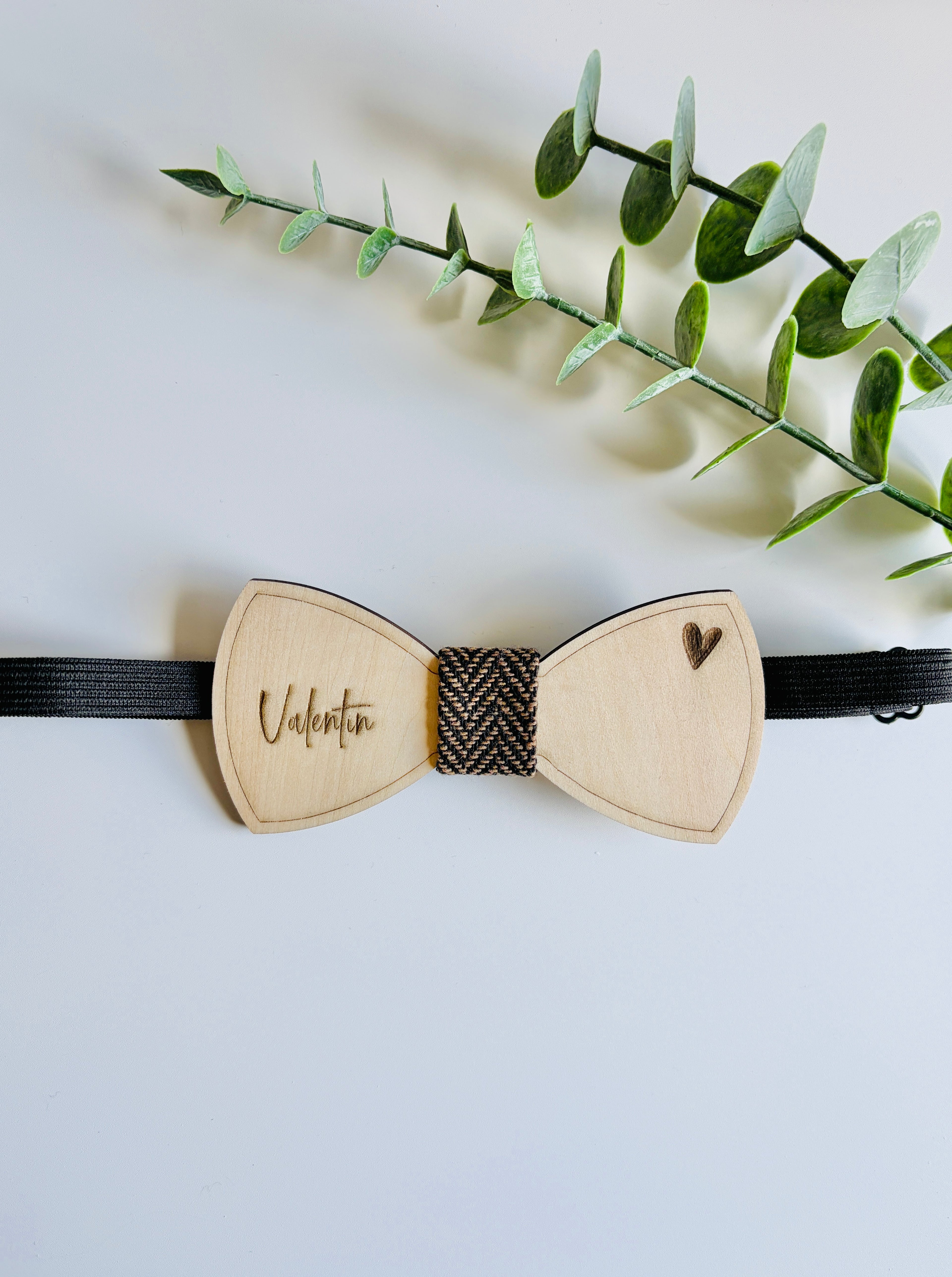 Nœud papillon en bois – Personnalisable