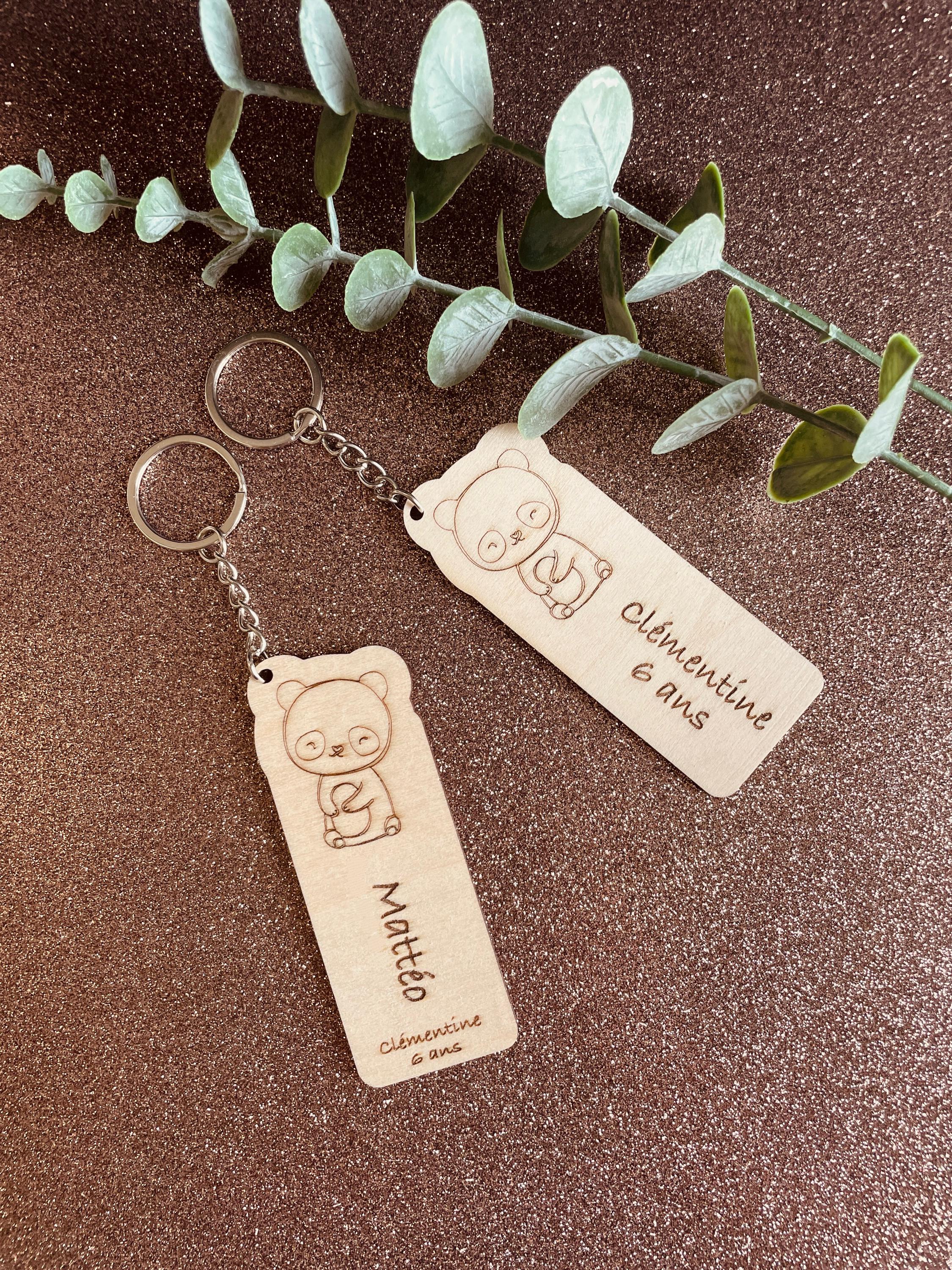 Porte-clés en bois personnalisé, Marque place/Souvenir anniversaire, Souvenir baptême